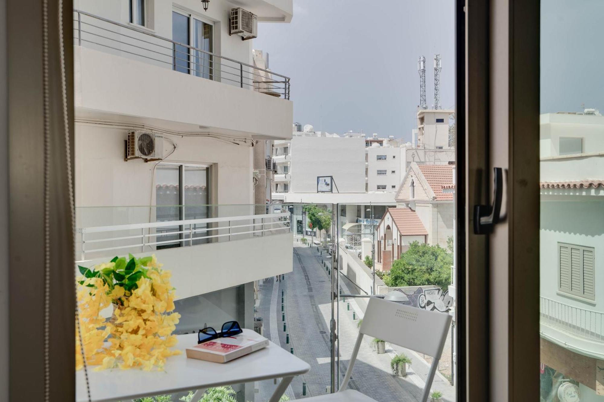 Lemon Paradise City Centre 200M From Beach Larnaca Dış mekan fotoğraf
